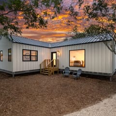 Hill Country Cottage | 2BR | Sleeps 6-8 | Pool + River | Pets OK