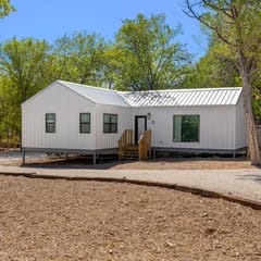Hill Country Cottage | 2BR | Sleeps 8 | Pool + River Access