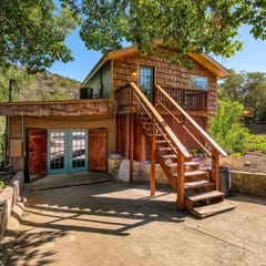 Riverfront Group Retreat | Hot Tub + Billiards | Sleeps 14 | Guadalupe River