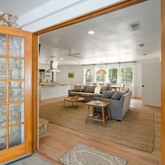 The Homestead | 3 Private Cottages | Sleeps 18 | Pool + River Access
