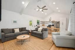 5-Star Hill Country Cottage | 2 Kings | Pool + River | Sleeps 6 - Image 3