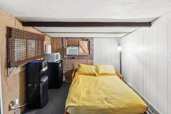 Guadalupe River Cabin | River Access| Primitive Style - Image 4