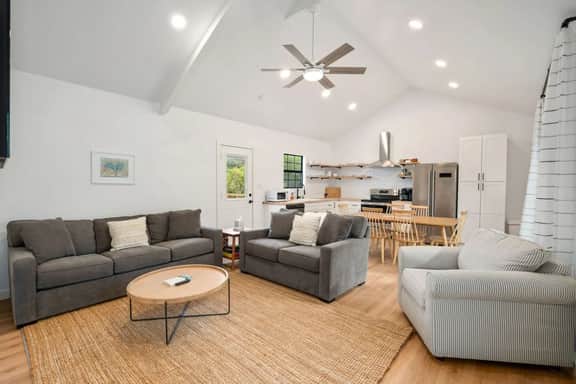 The Grove | 4 Side-by-Side Cottages | Sleeps 12-18 | Pool + Guadalupe River - Image 2
