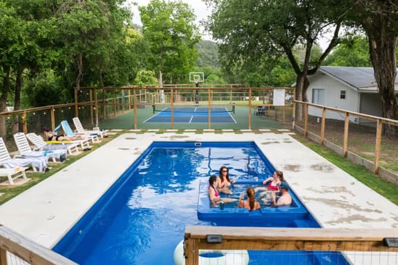 Ridgeline | 4 Hilltop Cottages | Private Grotto + Fire Pit | Sleeps 12-20 - Image 1